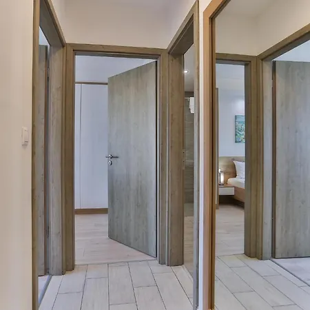 Admiral Luxury Iii By Bltn アパート *