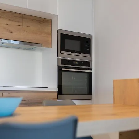 Admiral Luxury Iii By Bltn アパート