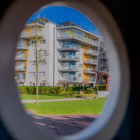 Admiral Luxury Iii By Bltn アパート