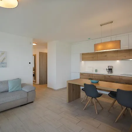 Admiral Luxury Iii By Bltn * Siófok