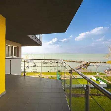 Admiral Luxury Iii By Bltn * シオーフォク