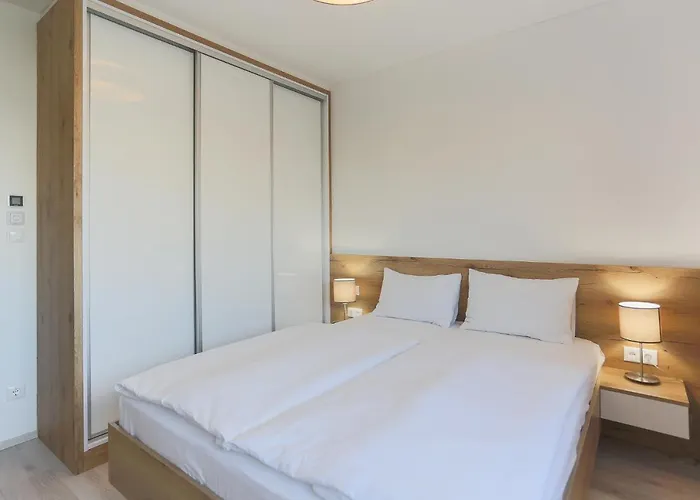 Admiral Luxury Iii By Bltn Siófok