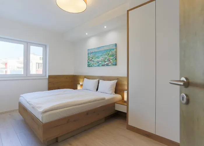 Admiral Luxury Iii By Bltn דירה *