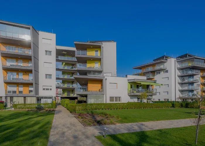 Admiral Luxury Iii By Bltn * שיופוק