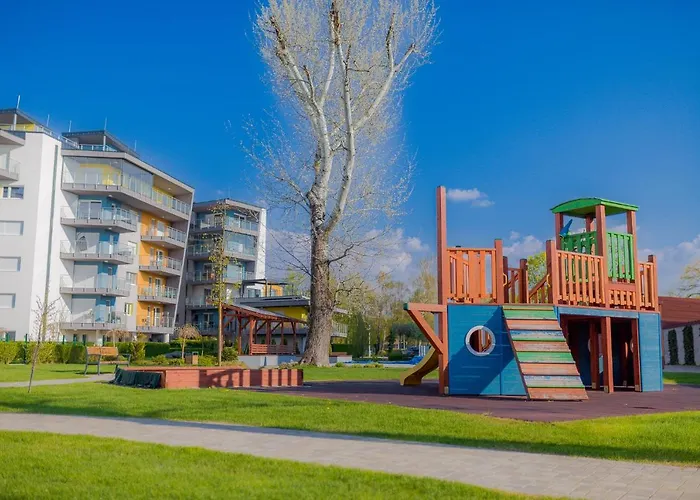 Admiral Luxury Iii By Bltn Siófok